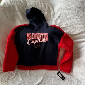 NWT new NHL Washington Capitals plush hoodie girls size large